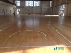 籃球場(chǎng)木地板大約多少錢