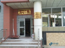 實木運動場地地板維護保養